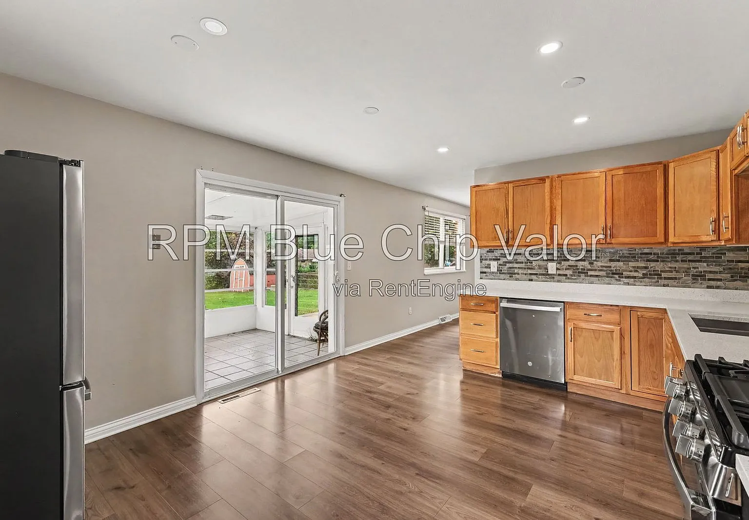 3 bed, 1.0 bath, $1,945 — Photo 1
