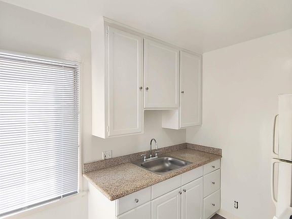 2nd image of 12122 Hoffman St APT 8