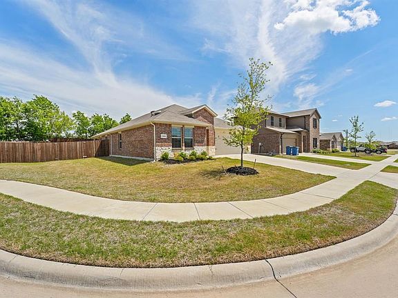 2nd image of 1103 Farm Ct