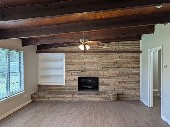 4th image of 2344 Linda Ln
