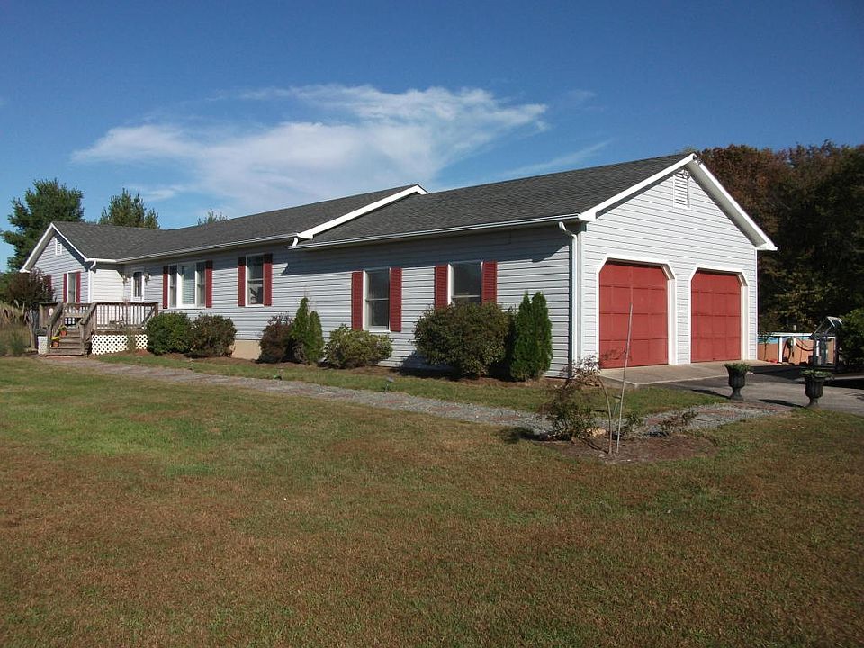 1st image of 169 Cherry Hill Ln