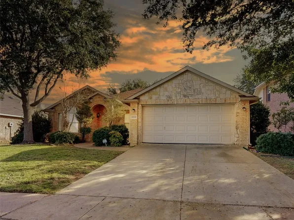 3008 Norwich Ln, Corinth, TX 76210
