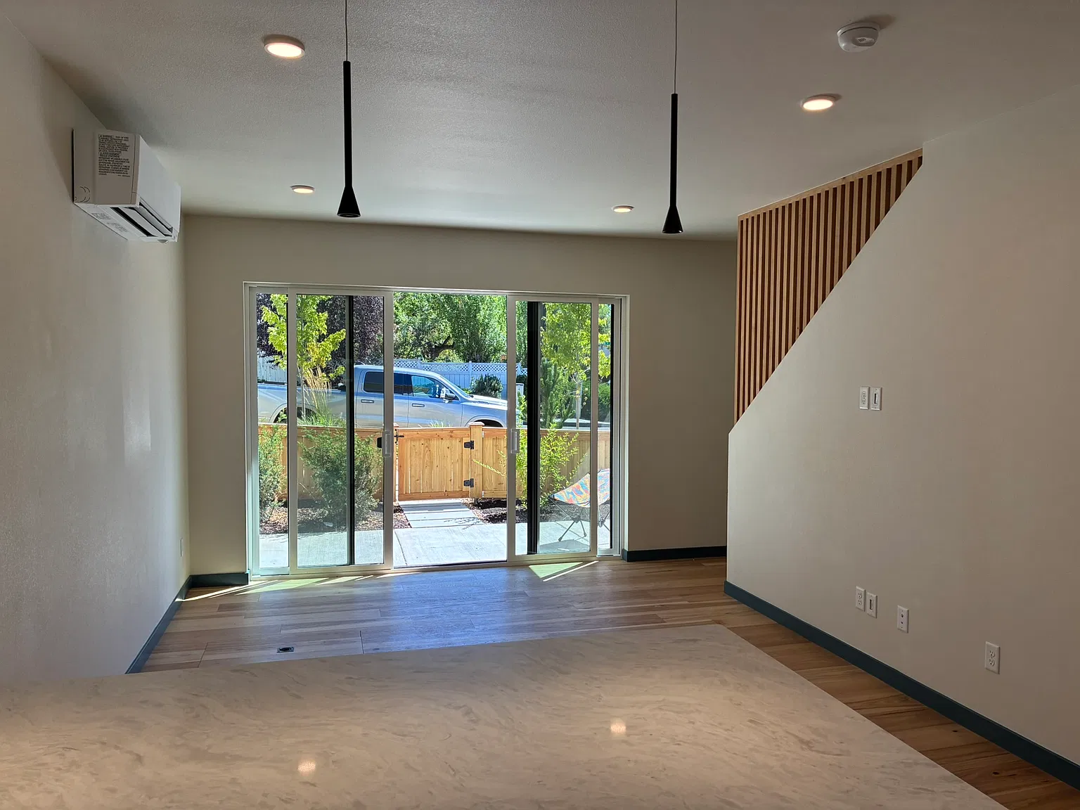 1 bed, 1.5 bath, 675 sqft, $2,200 — Photo 1