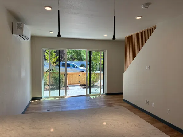 910 NE Norton Ave #1, Bend, OR 97701