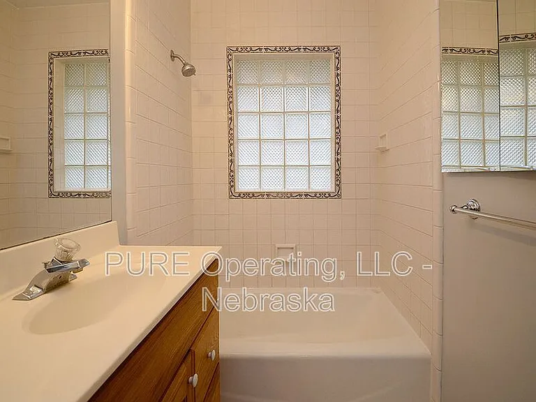 3333 S 82nd St — Photo 13