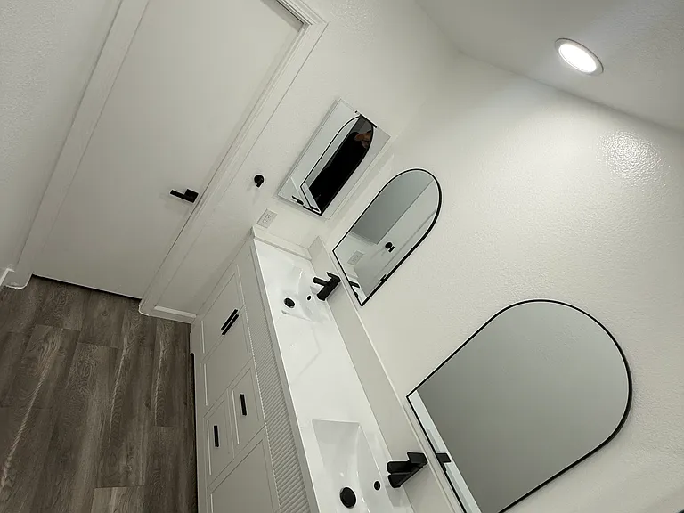 9625 Sylmar Ave #29 — Photo 12