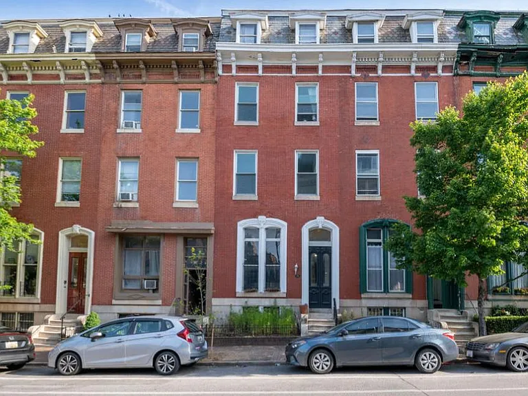 32 E Preston St #A — Photo 2
