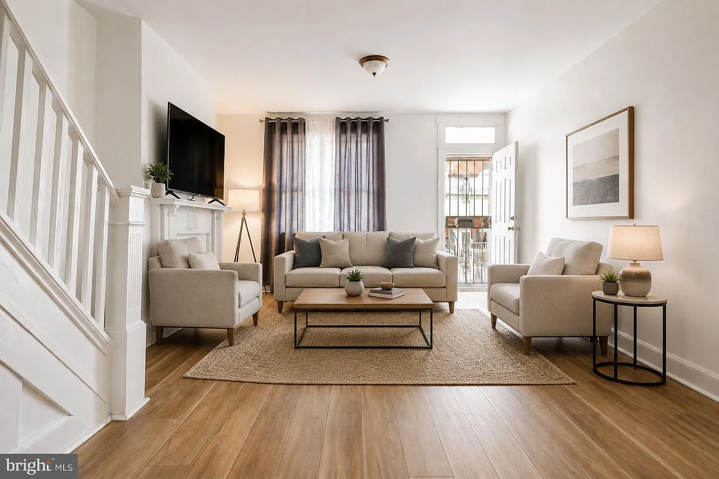 3 bed, 1156 sqft, $1,495 — Photo 1