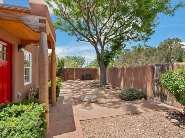 291 Lomita St, Santa Fe, NM 87505