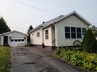 28 Phillips Ct, Lyon Mountain, NY 12952
