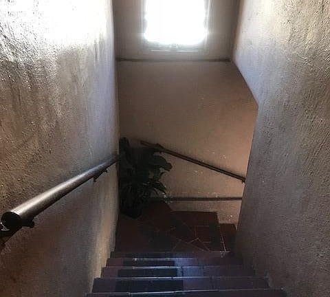5th image of 202 Santos St