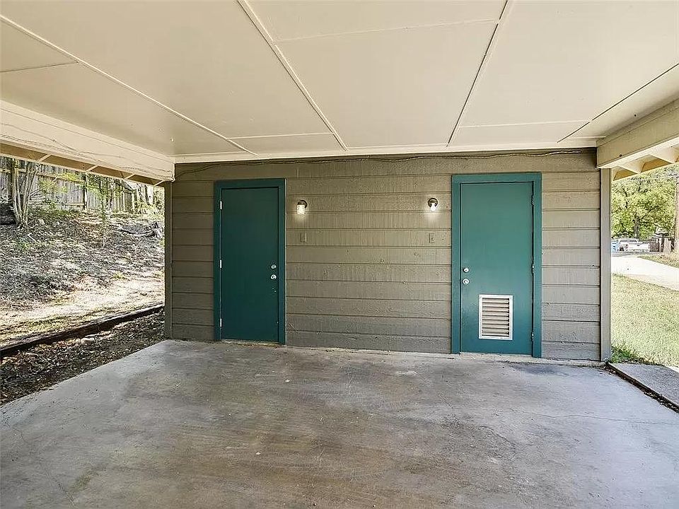 Covered parking and private laundry