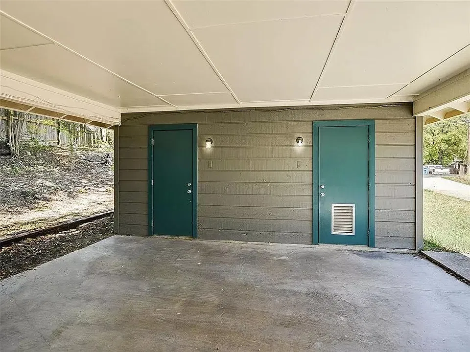 Covered parking and private laundry