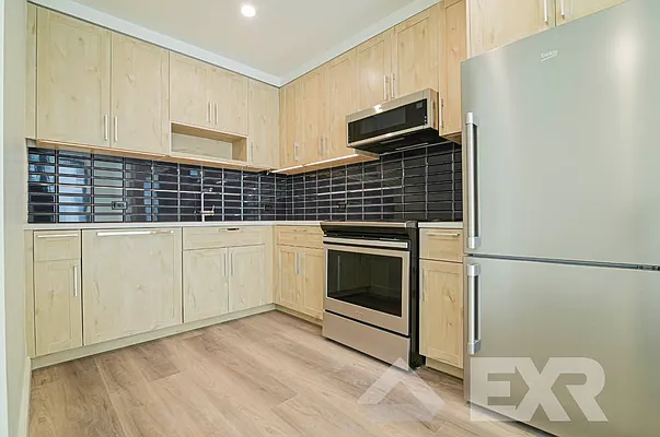 Rented by EXR | media 6