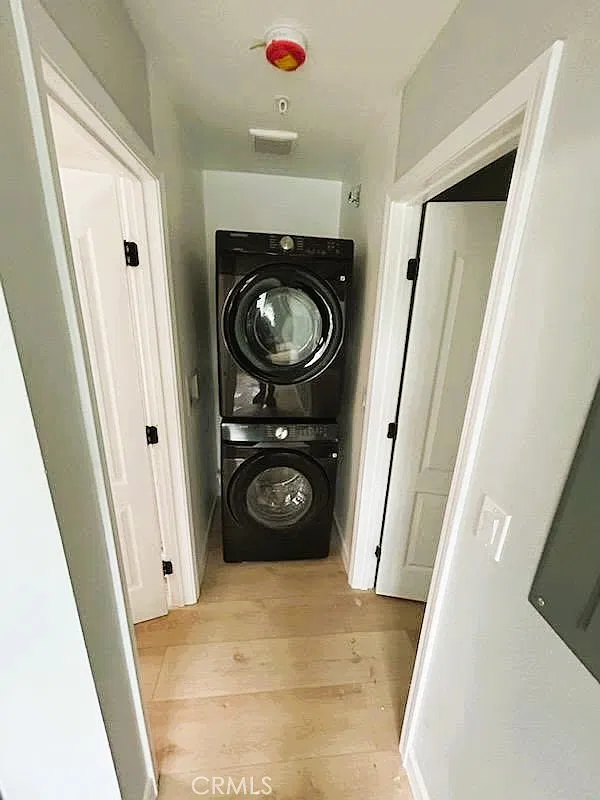 1 bed, 550 sqft, $1,700 — Photo 4