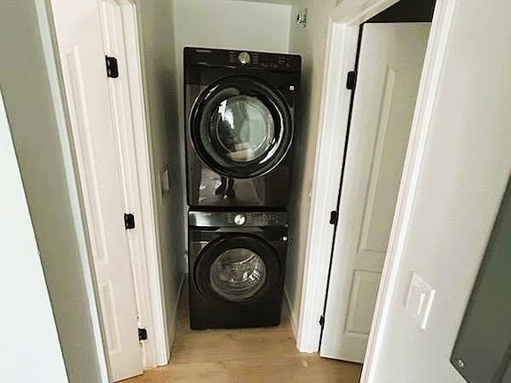 4th image of 1122 W Palm Ave #3