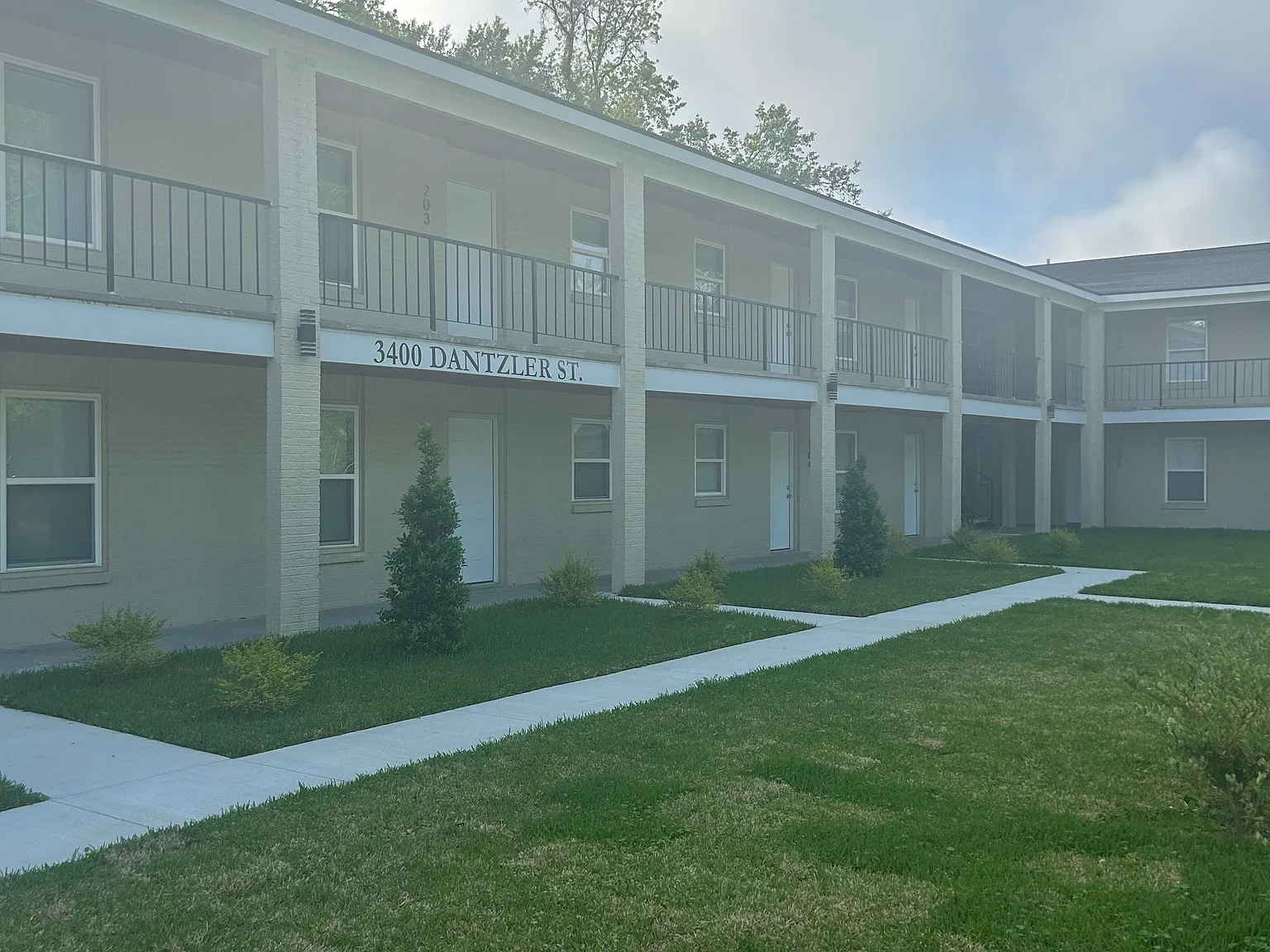 3400 Dantzler St — Photo 1
