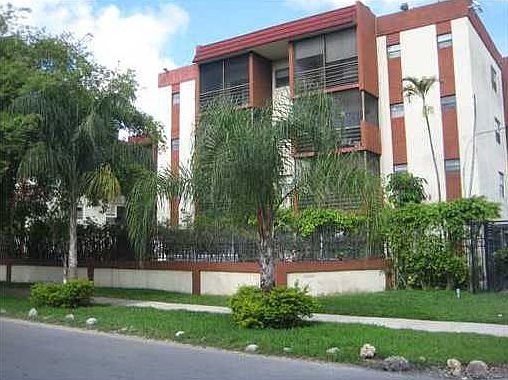 1st image of 13500 NE 3rd Ct APT 226