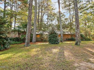 1606 Pinevale St, Jackson, MS 39211
