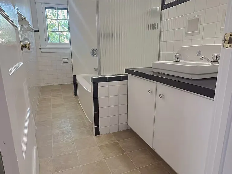 5 College St #3 — Photo 10