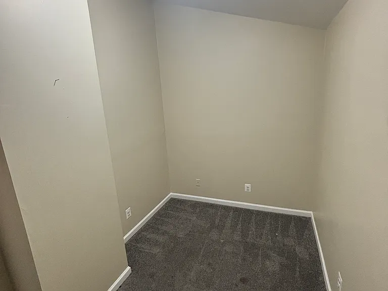 611 W Lafayette Ave — Photo 15