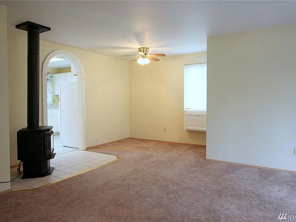 3rd image of 9716 Overlook Dr NW