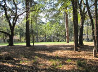 9 Linden Pl, Hilton Head Island, SC 29926