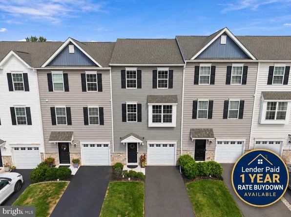 204 Spring Ln, Royersford, PA 19468