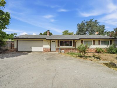 1704 Burksgarden St, Redding, CA, 96002