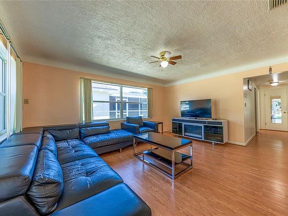 5th image of 714 86th Ave N