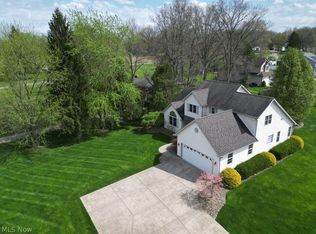 1201 Victory Hill Ln, Youngstown, OH 44515