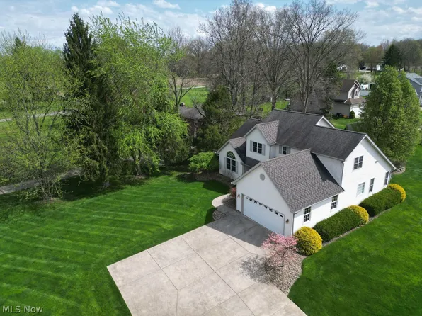 1201 Victory Hill Ln, Youngstown, OH 44515