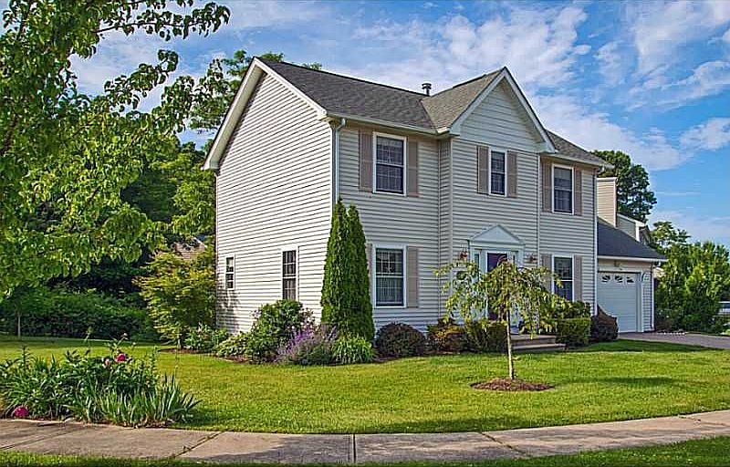 1st image of 59 Allisons Ave