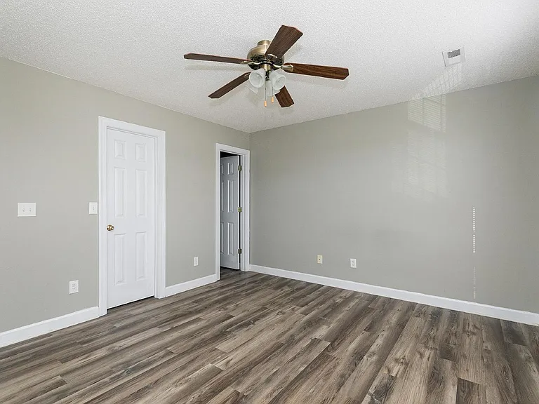 1709 Stroll Cir — Photo 11