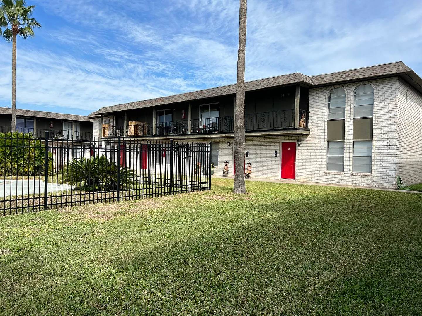 206 N. Montevideo Ave. — Photo 4