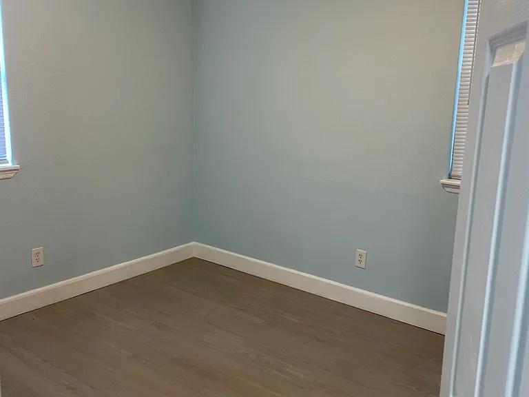 2736 Hamilton Cir #2 — Photo 6