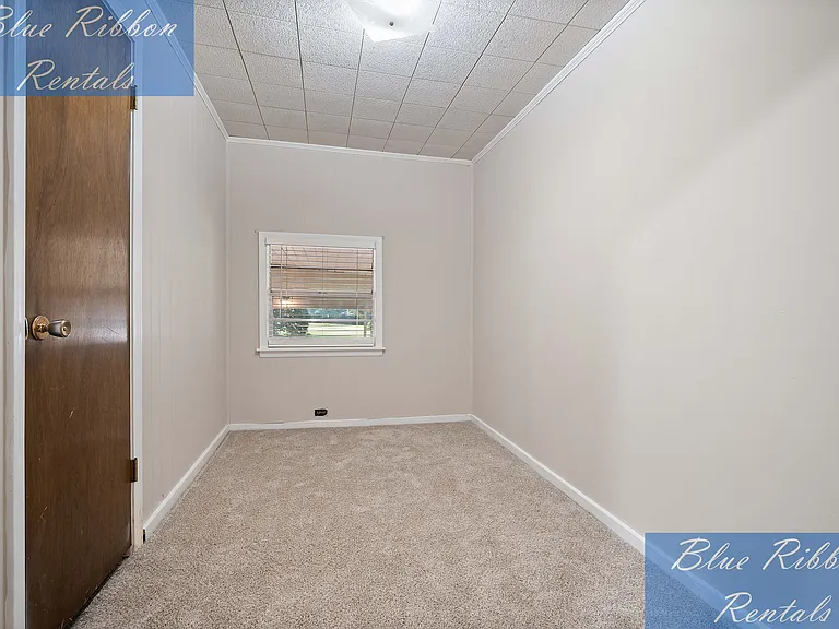 5700 McDonald Rd — Photo 10
