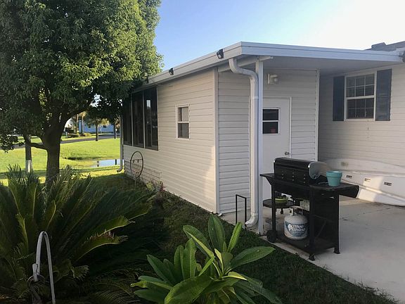 3rd image of 5502 Laurel Oak Dr