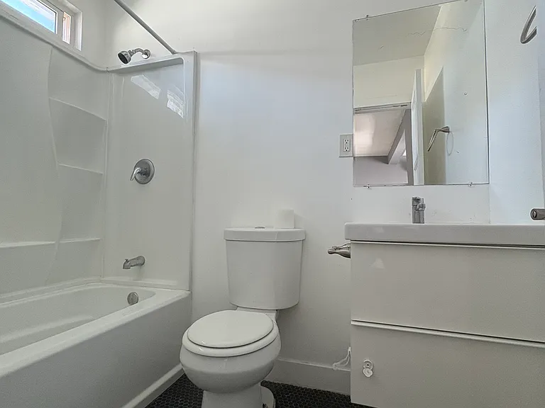 6400 E Olympic Blvd #6 — Photo 7