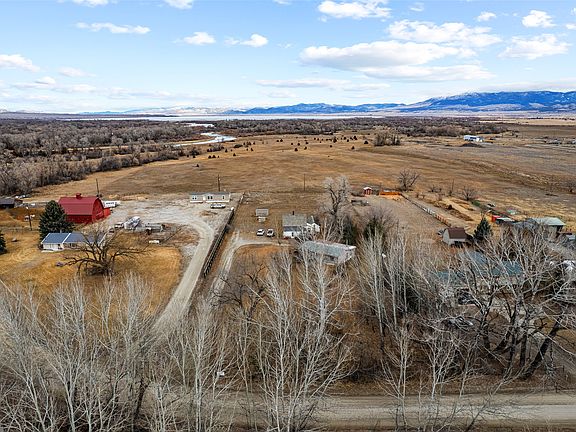 2nd image of 59 Centerville Rd