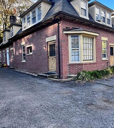 2nd image of 66 Rose Dr APT 14
