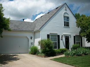 24716 Grove Pond Way #59, Olmsted Falls, OH