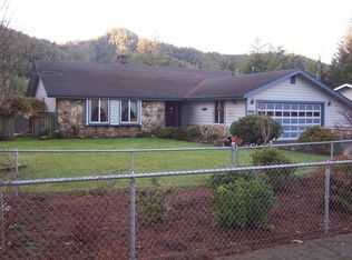 800 Ranch Rd, Reedsport, OR 97467
