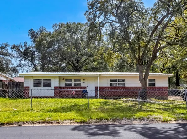 6419 Julia Dr, Milton, FL 32570