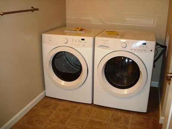 4th image of 1915 Kensington Ave Unit 101