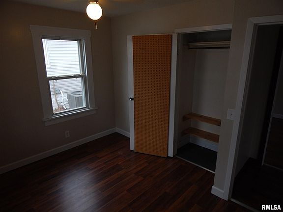 3rd image of 1205 W Hanssler Pl
