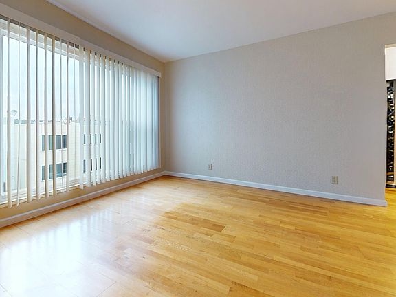 2nd image of 359 21st Ave APT 6