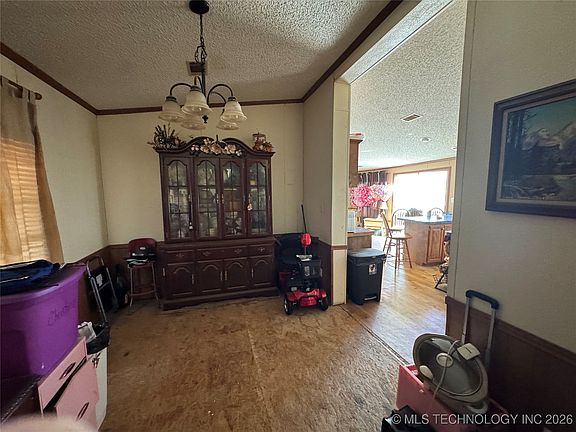 4th image of 300 S Brewer Rd