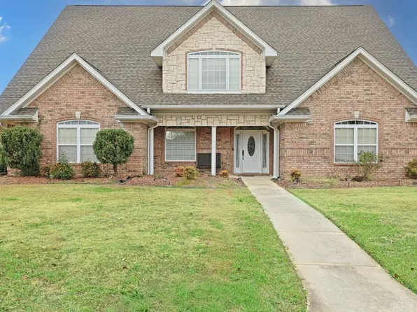 145 Grizzly Bear Dr, White Hall, AR 71602