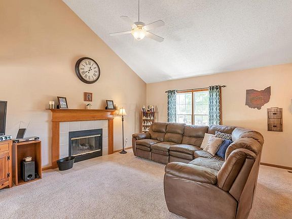 5th image of 12703 Saratoga Ln NW